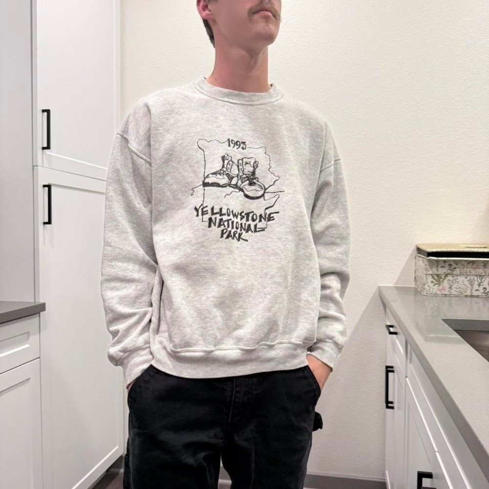 Vintage Yellowstone National Park Sweatshirt Size: XL
